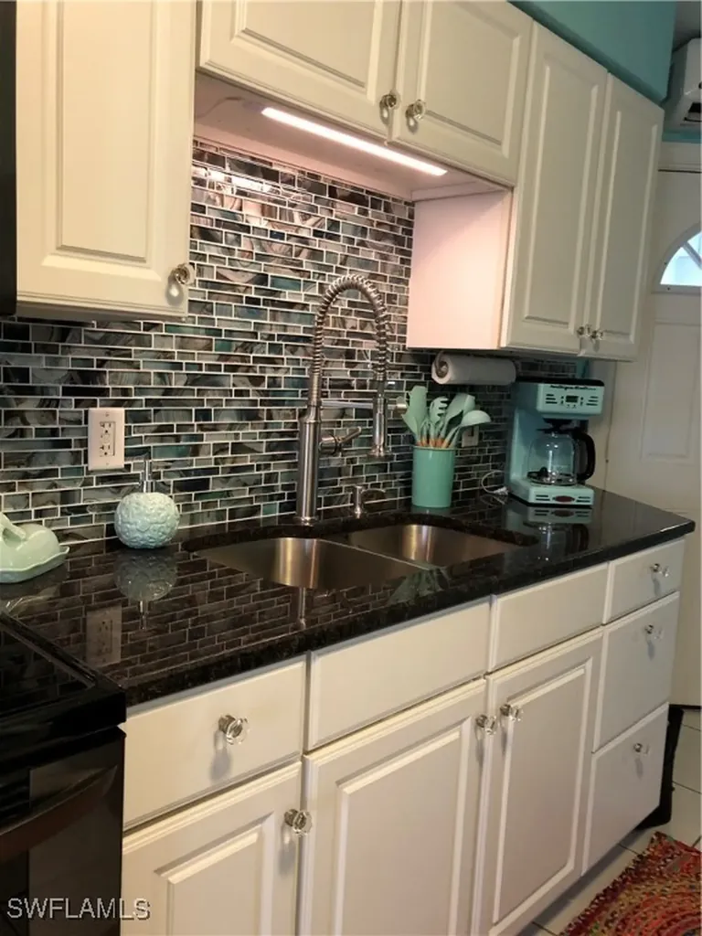 3211 Stringfellow Road St. James City FL 33956