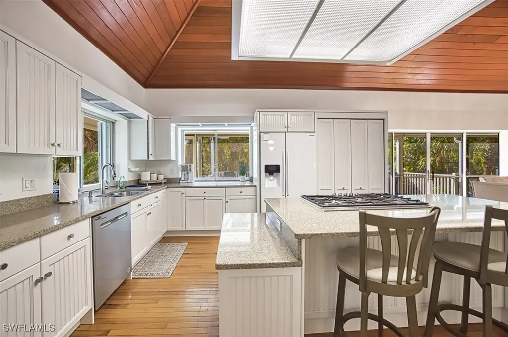 459 Lagoon Drive Sanibel FL 33957