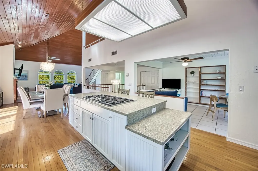 459 Lagoon Drive Sanibel FL 33957