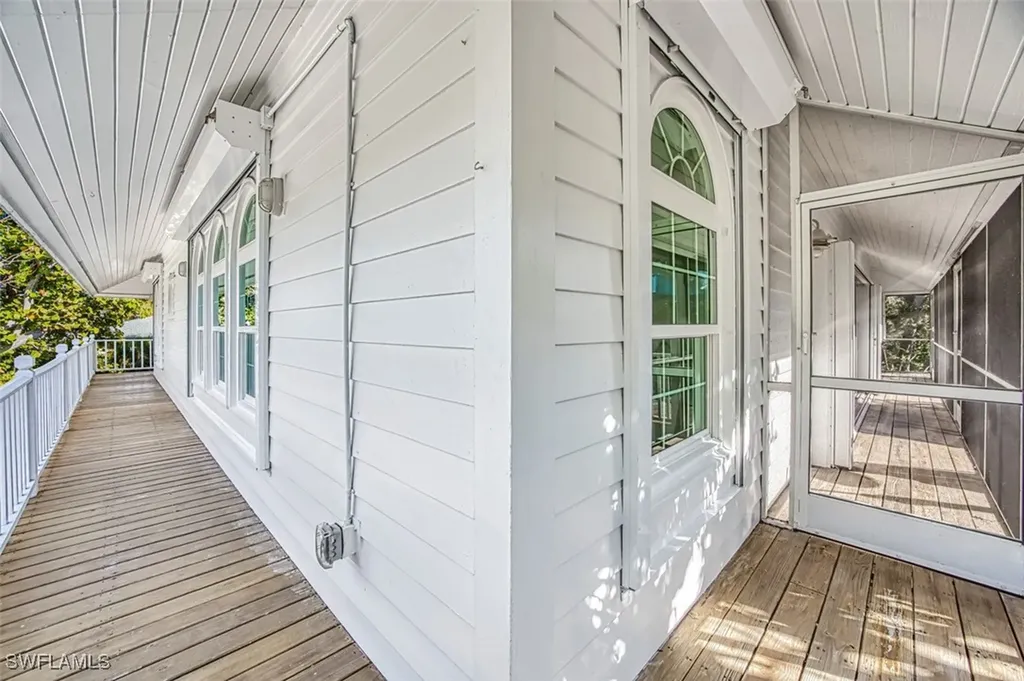 459 Lagoon Drive Sanibel FL 33957