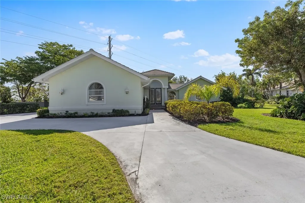 8771 King Lear Court Fort Myers FL 33908