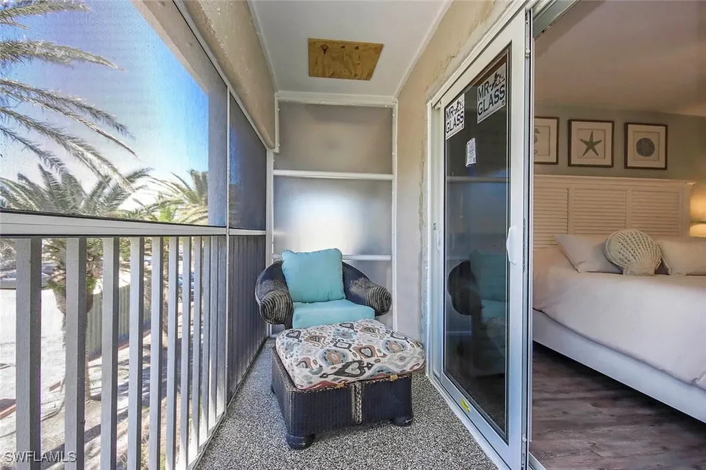 827 E Gulf Drive Sanibel FL 33957