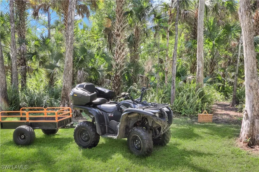 1420 14th Avenue NE Naples FL 34120