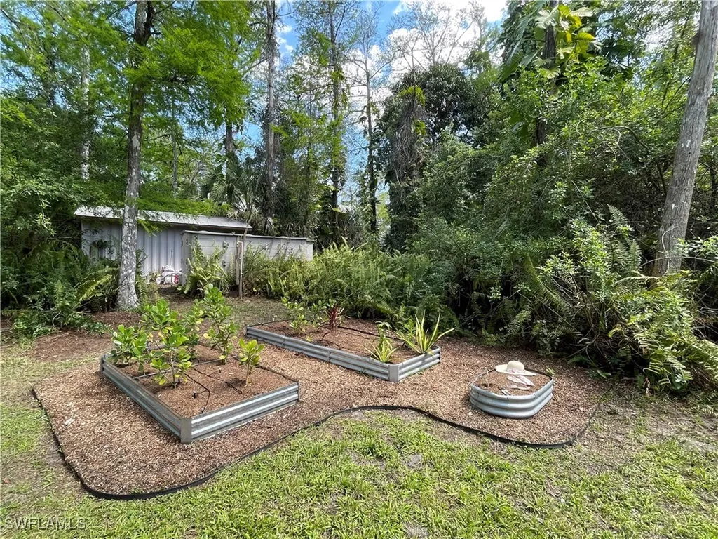 1420 14th Avenue NE Naples FL 34120