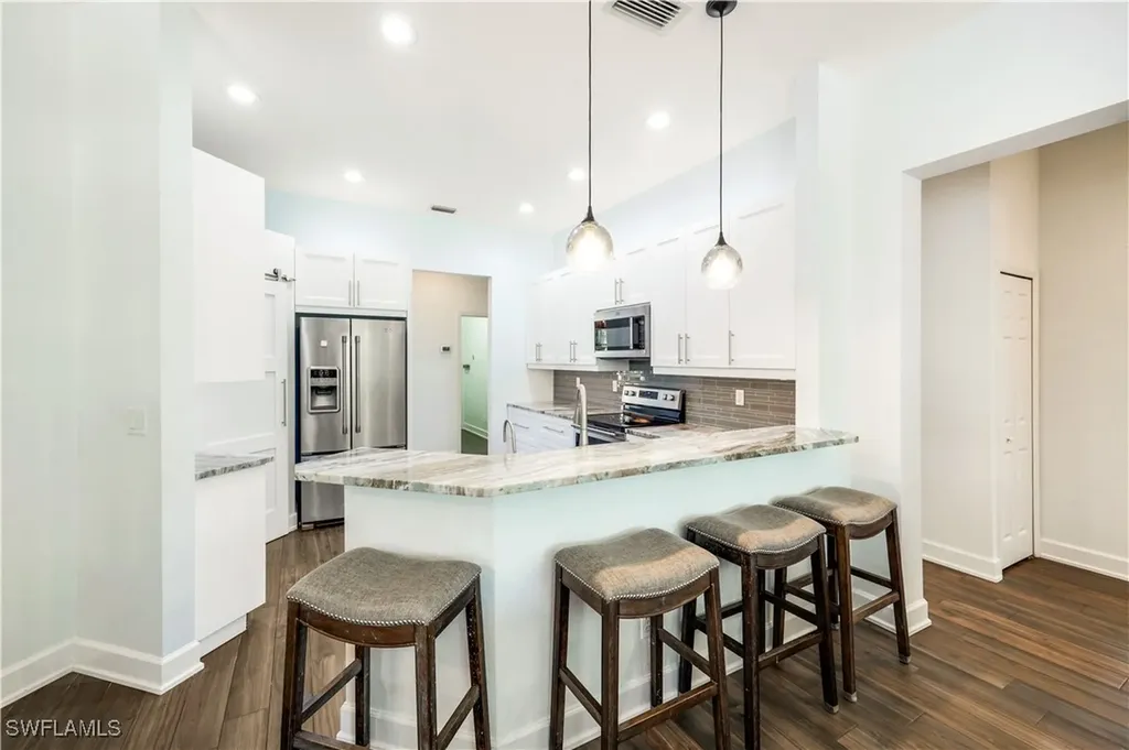 1420 14th Avenue NE Naples FL 34120