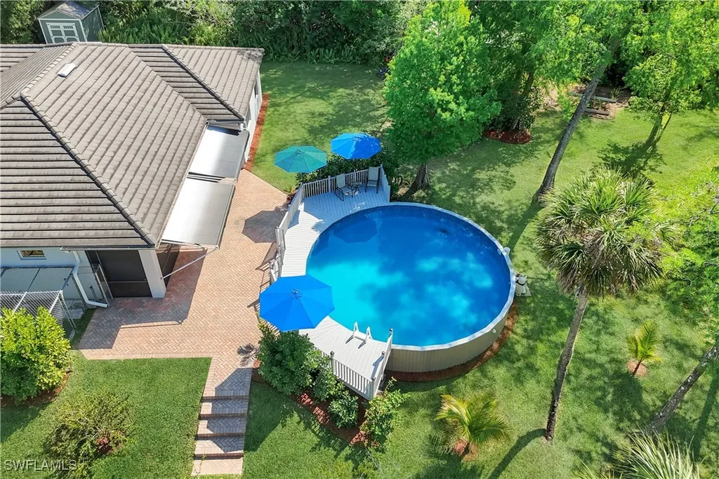 1420 14th Avenue NE Naples FL 34120