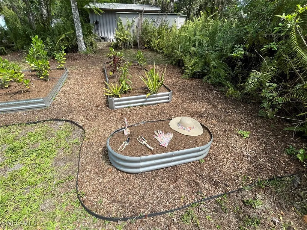 1420 14th Avenue NE Naples FL 34120