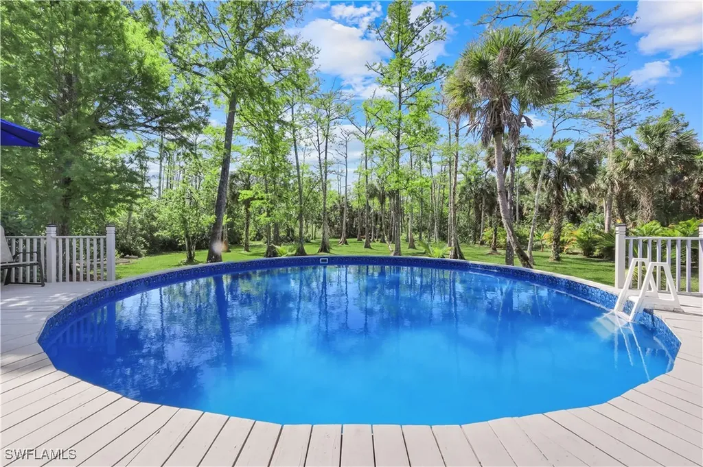 1420 14th Avenue NE Naples FL 34120