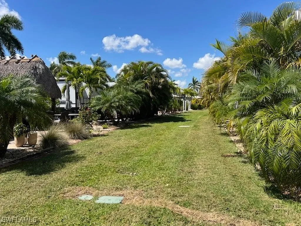 10317 Fire Flag Trail Fort Myers FL 33905