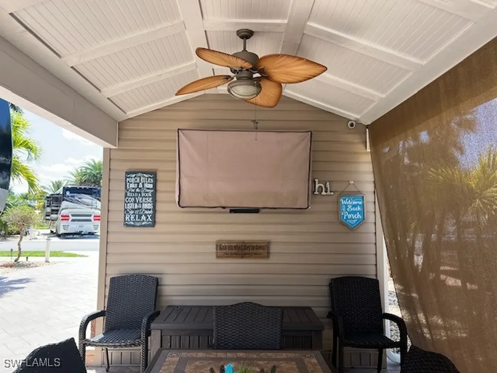 10317 Fire Flag Trail Fort Myers FL 33905