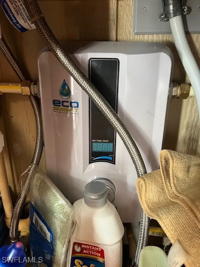 10317 Fire Flag Trail Fort Myers FL 33905