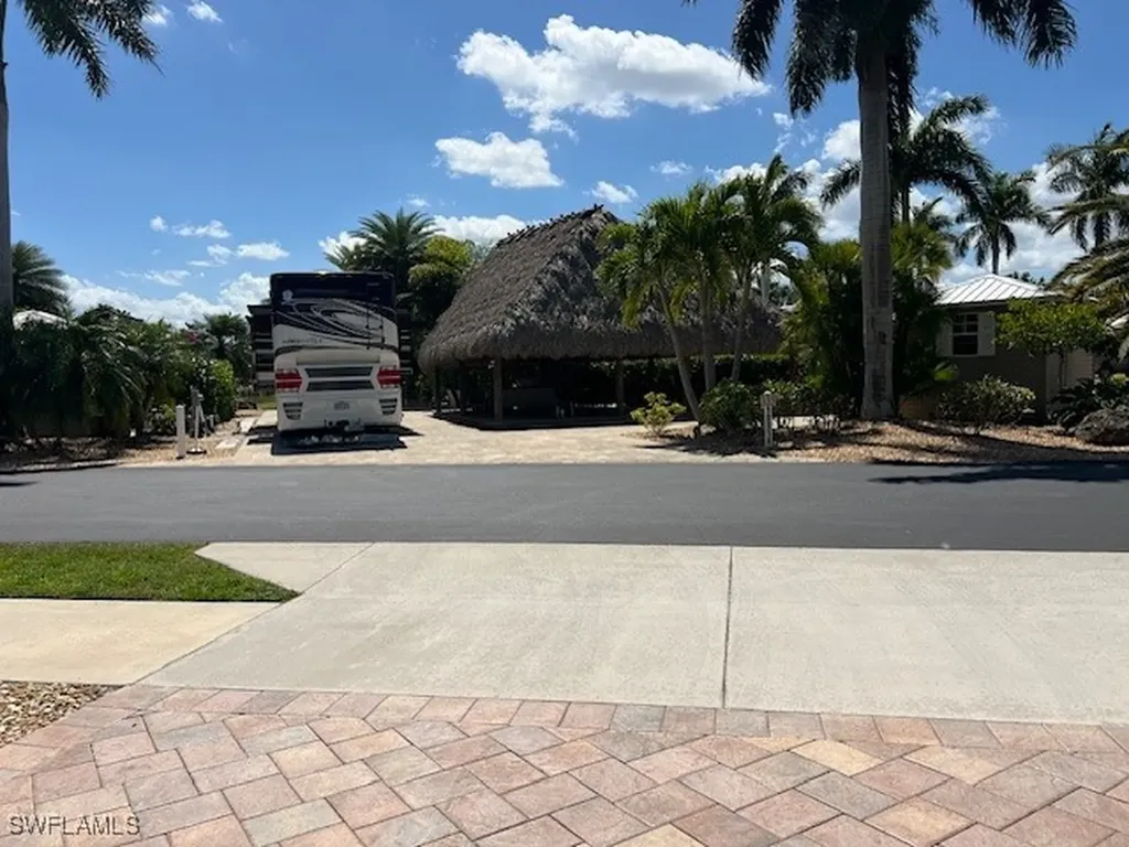 10317 Fire Flag Trail Fort Myers FL 33905