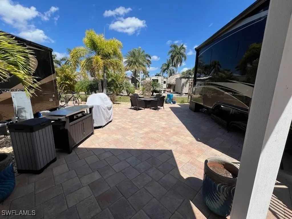 10317 Fire Flag Trail Fort Myers FL 33905