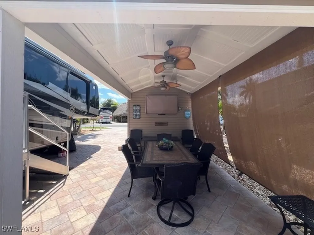 10317 Fire Flag Trail Fort Myers FL 33905