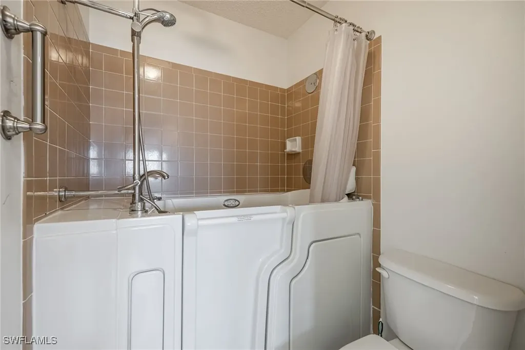 3458 Hancock Bridge Parkway North Fort Myers FL 33903