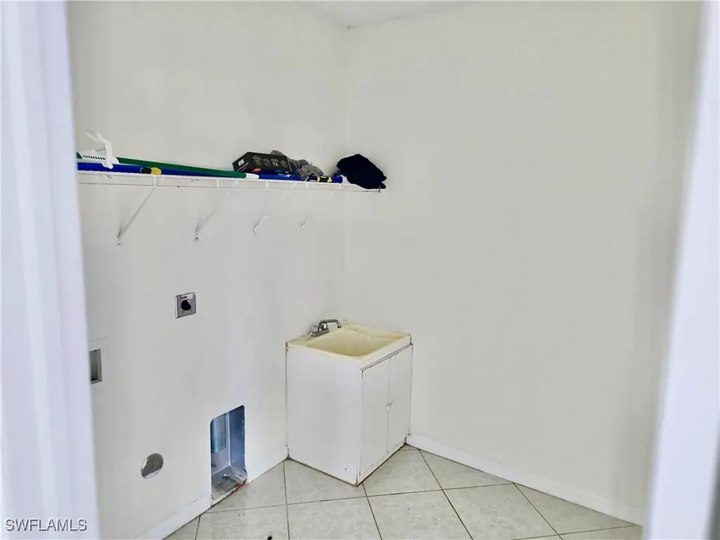 Cape Coral FL 33993