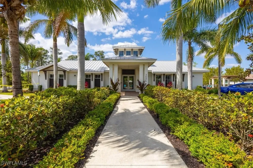 3512 Pilot Circle Naples FL 34120