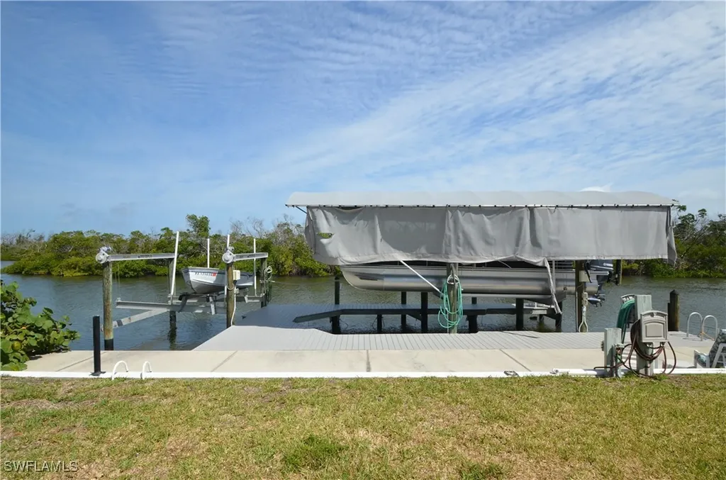 2810 Teal Court St. James City FL 33956