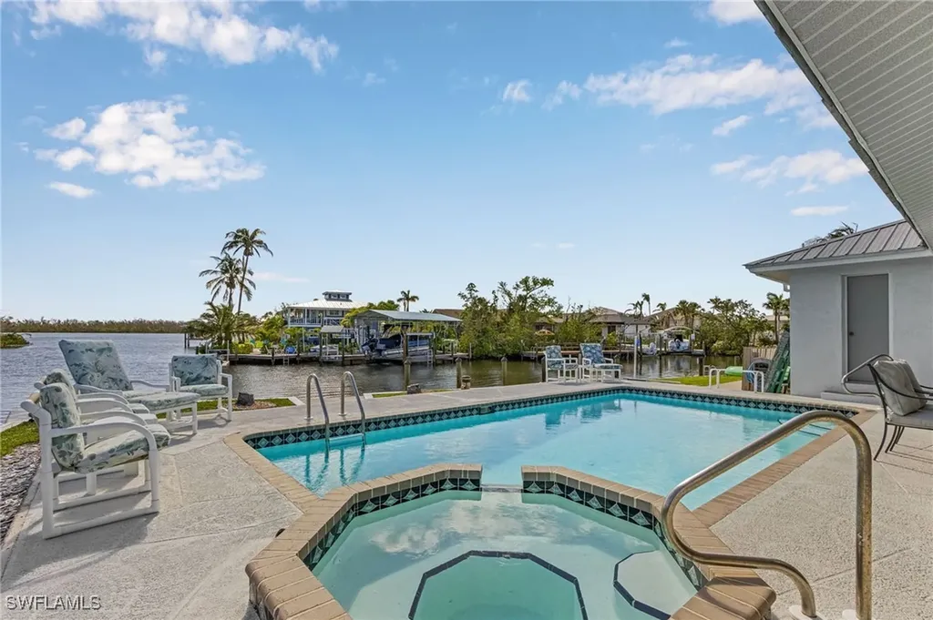2810 Teal Court St. James City FL 33956