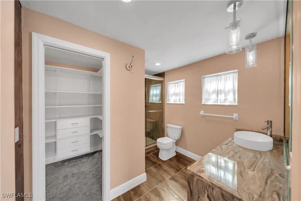 813 Cape View Drive Fort Myers FL 33919