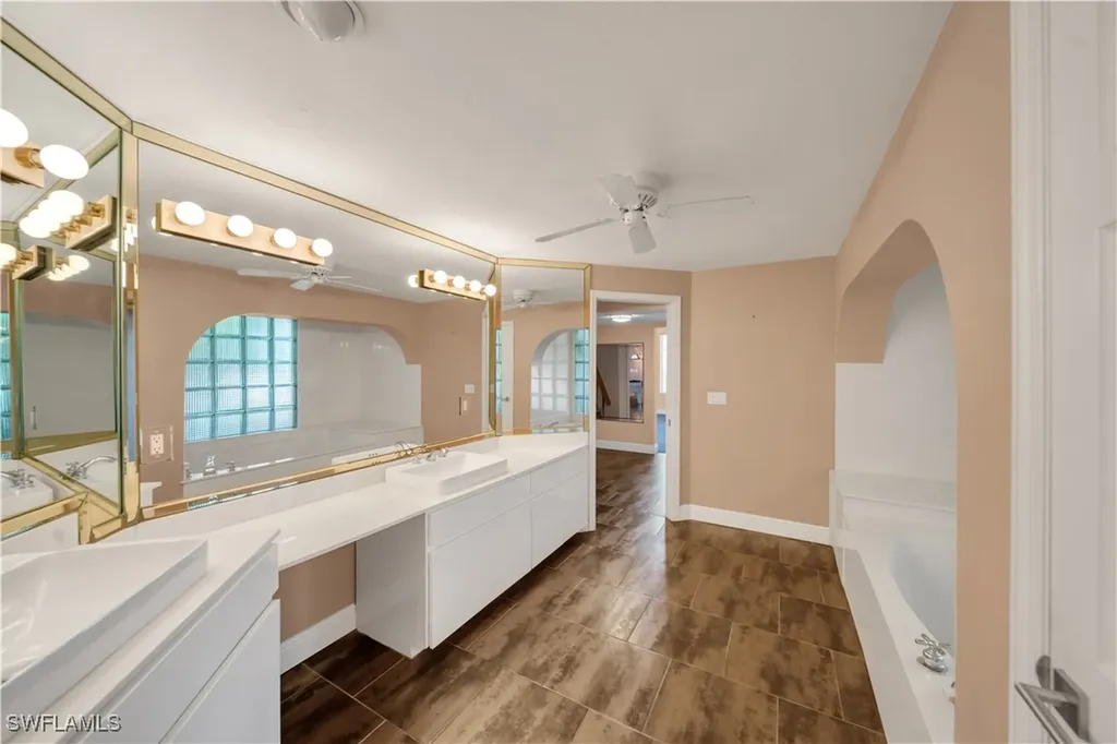 813 Cape View Drive Fort Myers FL 33919