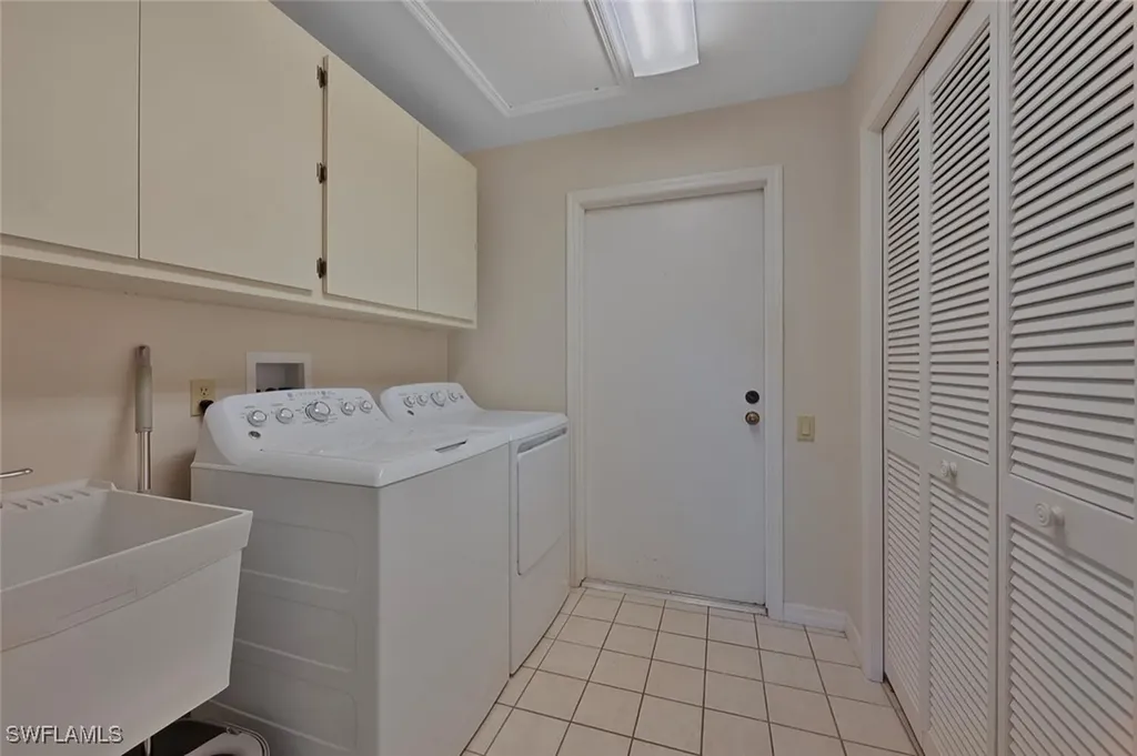 28481 Winthrop Circle Bonita Springs FL 34134