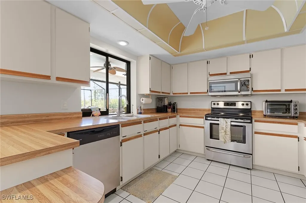 3851 Tangerine Drive St. James City FL 33956