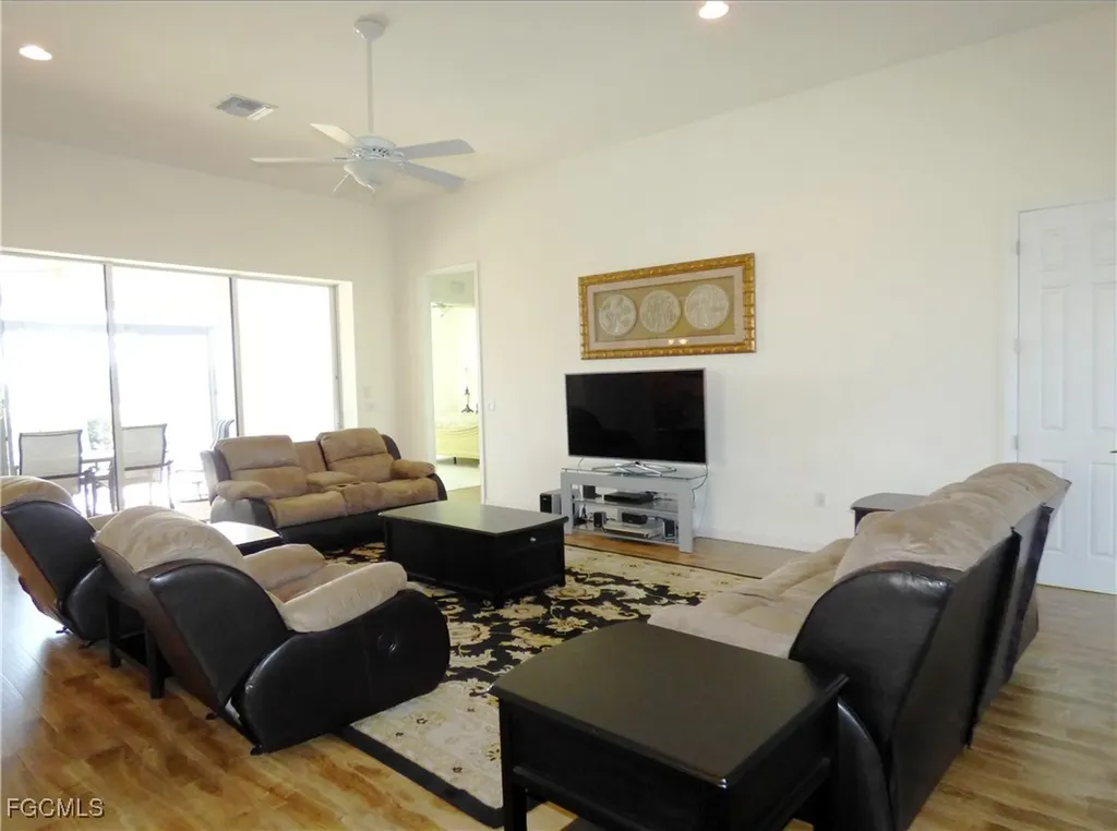 9129 Links Drive Fort Myers FL 33913