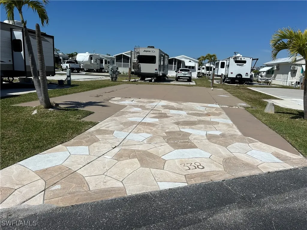 19681 D338 Summerlin Road Fort Myers FL 33908