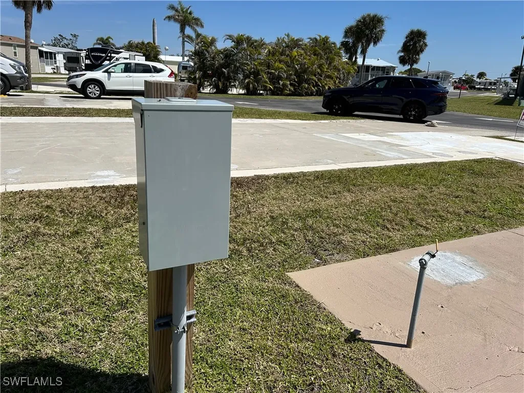 19681 D338 Summerlin Road Fort Myers FL 33908