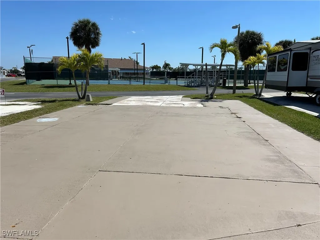 19681 D338 Summerlin Road Fort Myers FL 33908