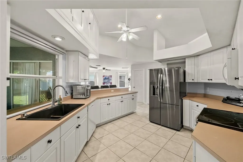 2218 NE 5th Terrace Cape Coral FL 33909