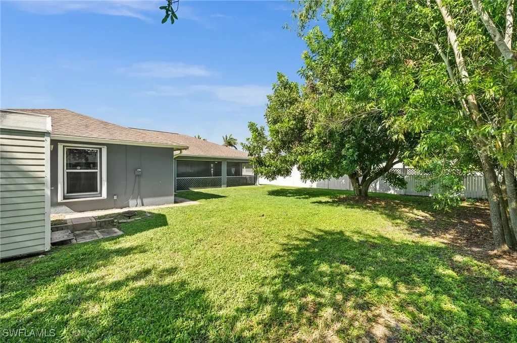 2218 NE 5th Terrace Cape Coral FL 33909