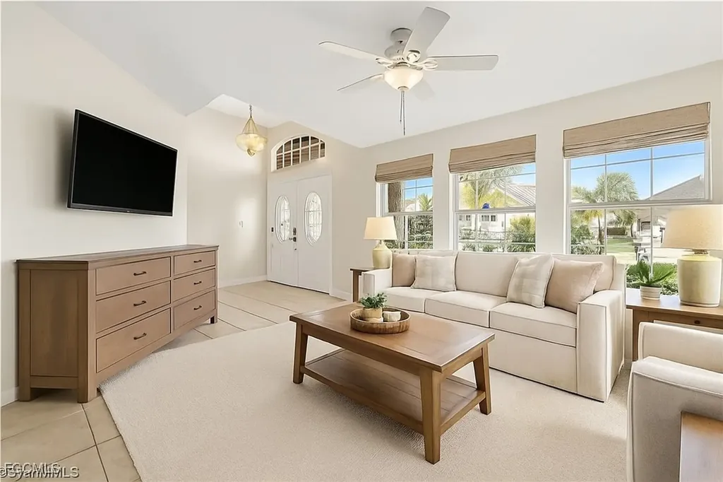 2218 NE 5th Terrace Cape Coral FL 33909