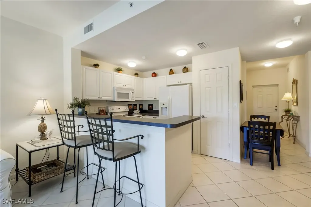 4430 Botanical Place Circle Naples FL 34112