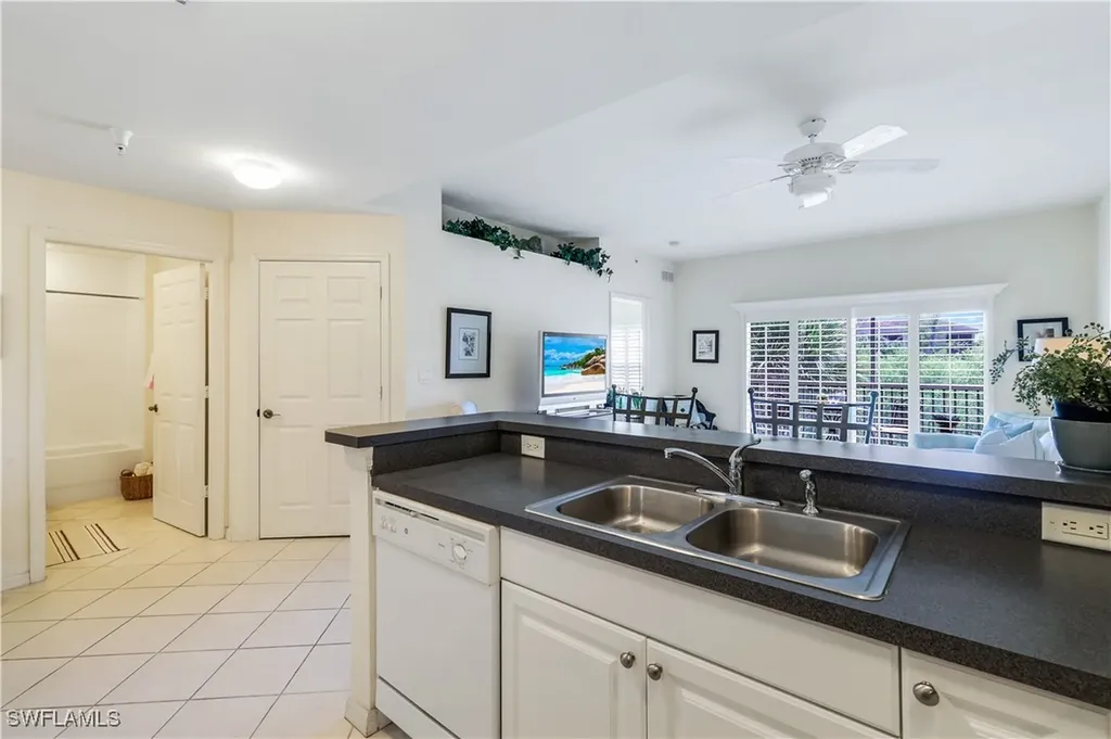 4430 Botanical Place Circle Naples FL 34112
