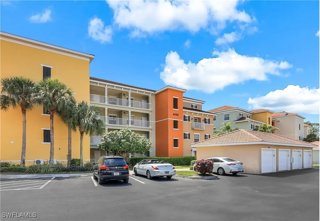4430 Botanical Place Circle Naples FL 34112
