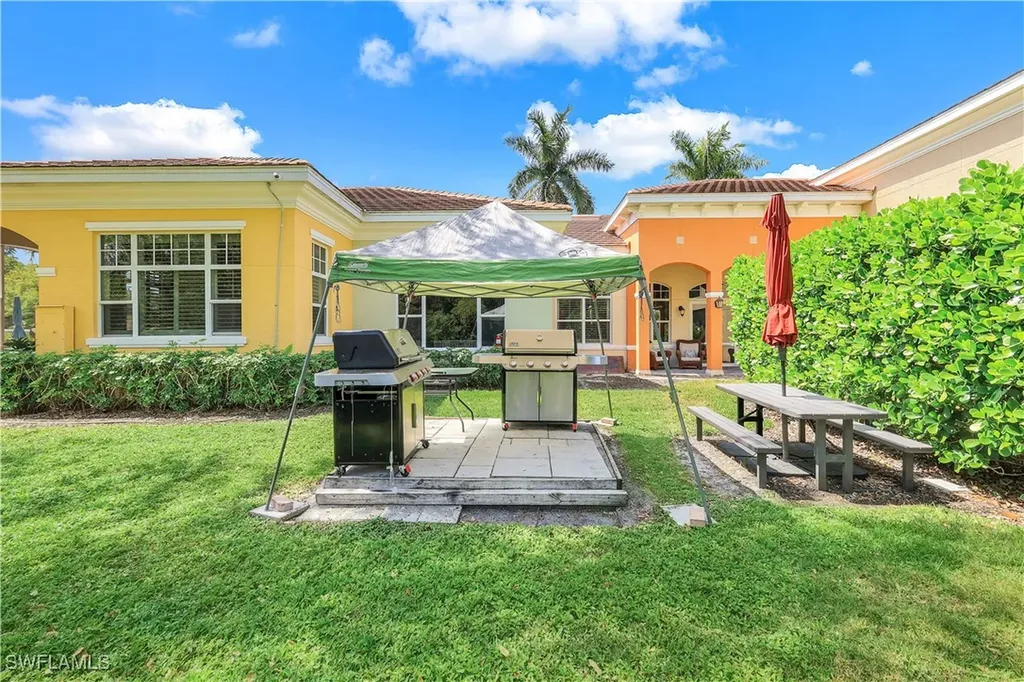 4430 Botanical Place Circle Naples FL 34112