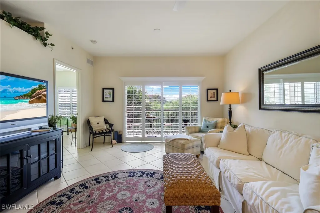 4430 Botanical Place Circle Naples FL 34112