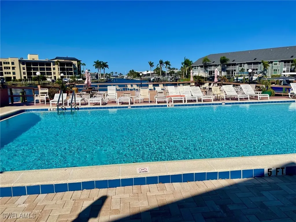 4703 SE 17th Place Cape Coral FL 33904