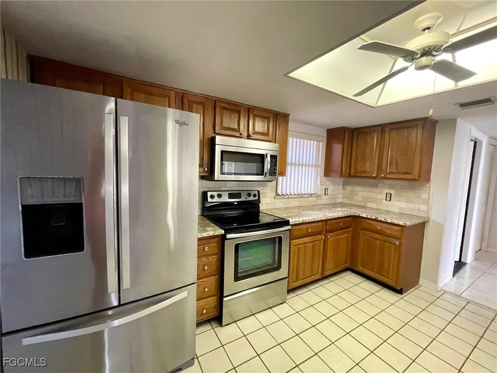 4703 SE 17th Place Cape Coral FL 33904