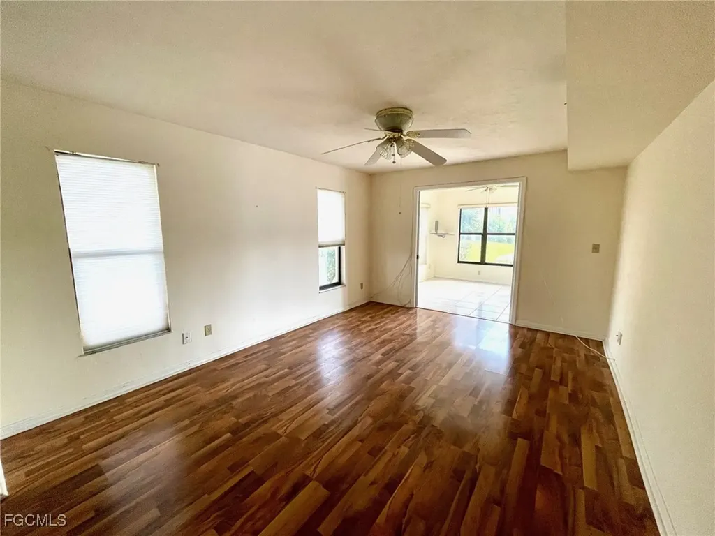4703 SE 17th Place Cape Coral FL 33904