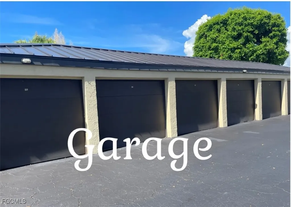 4703 SE 17th Place Cape Coral FL 33904