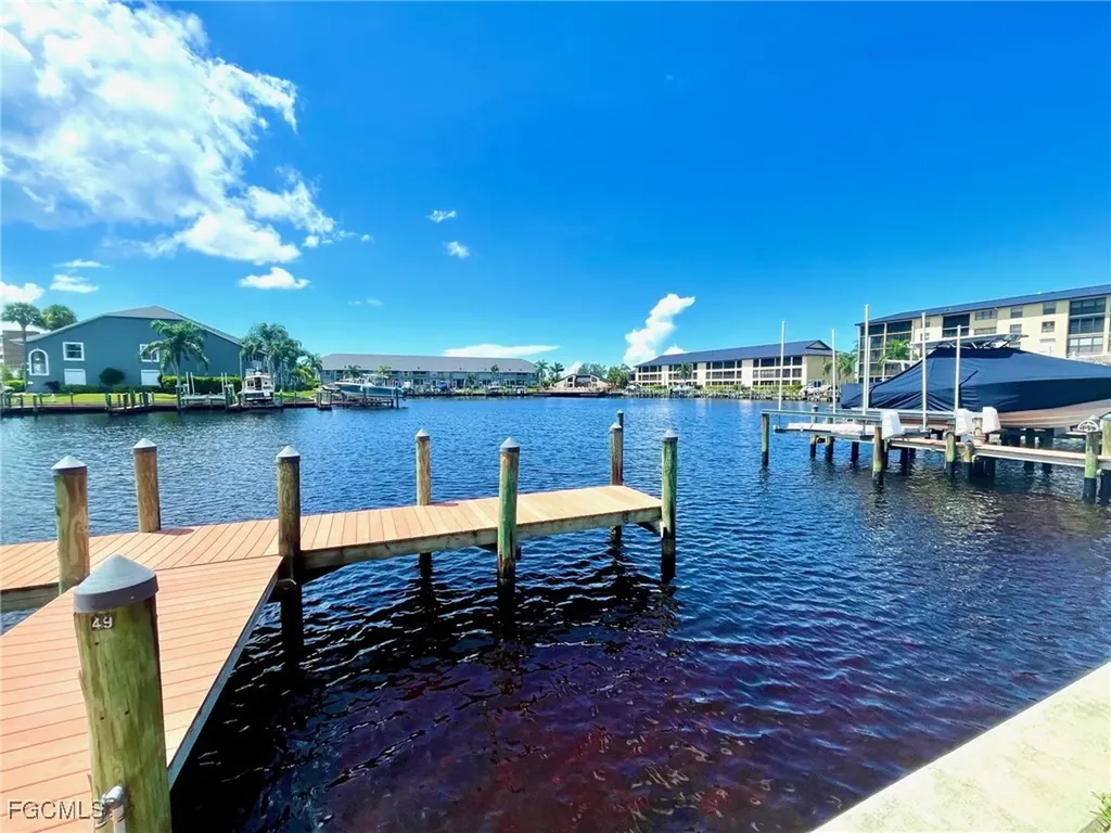 4703 SE 17th Place Cape Coral FL 33904