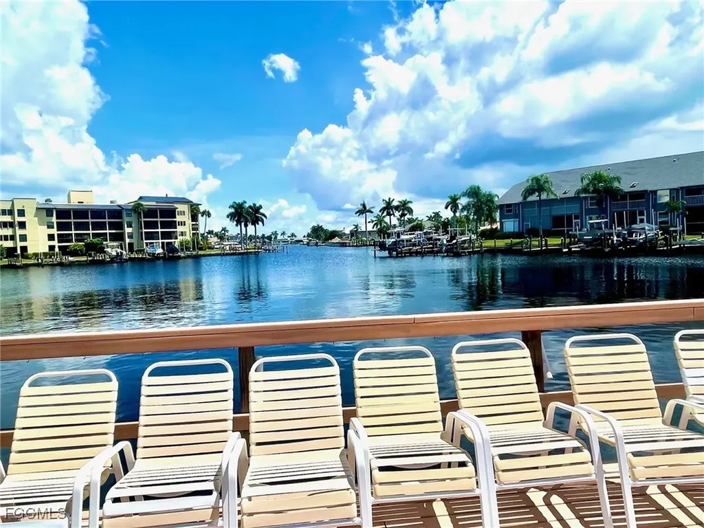 4703 SE 17th Place Cape Coral FL 33904