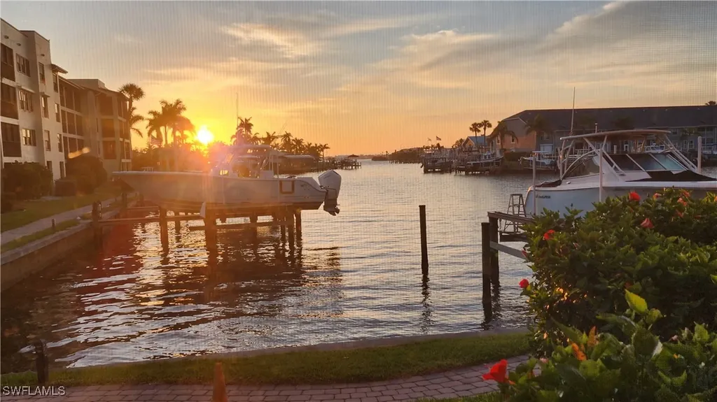 4703 SE 17th Place Cape Coral FL 33904