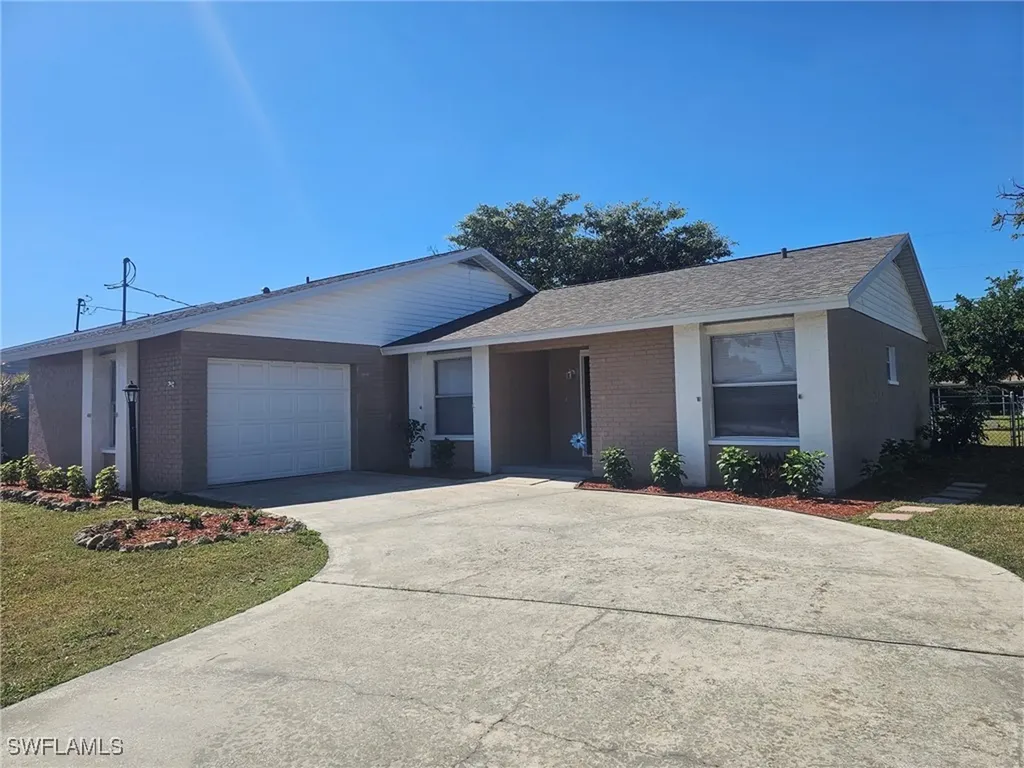 4126 SE 2nd Avenue Cape Coral FL 33904