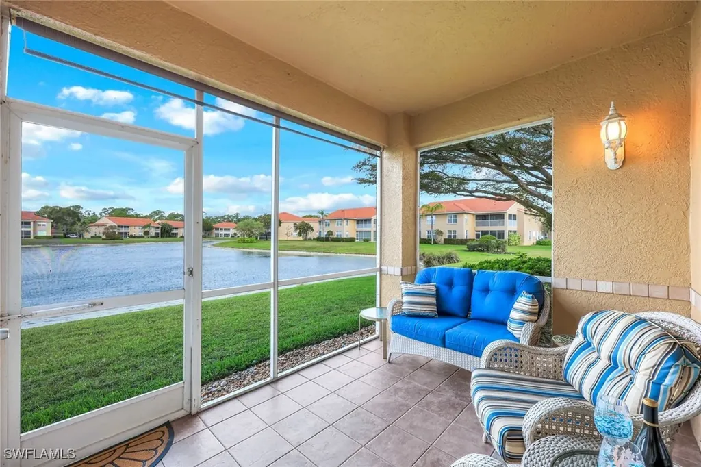 Naples FL, 6920 Huntington Lakes Circle, Unit 104