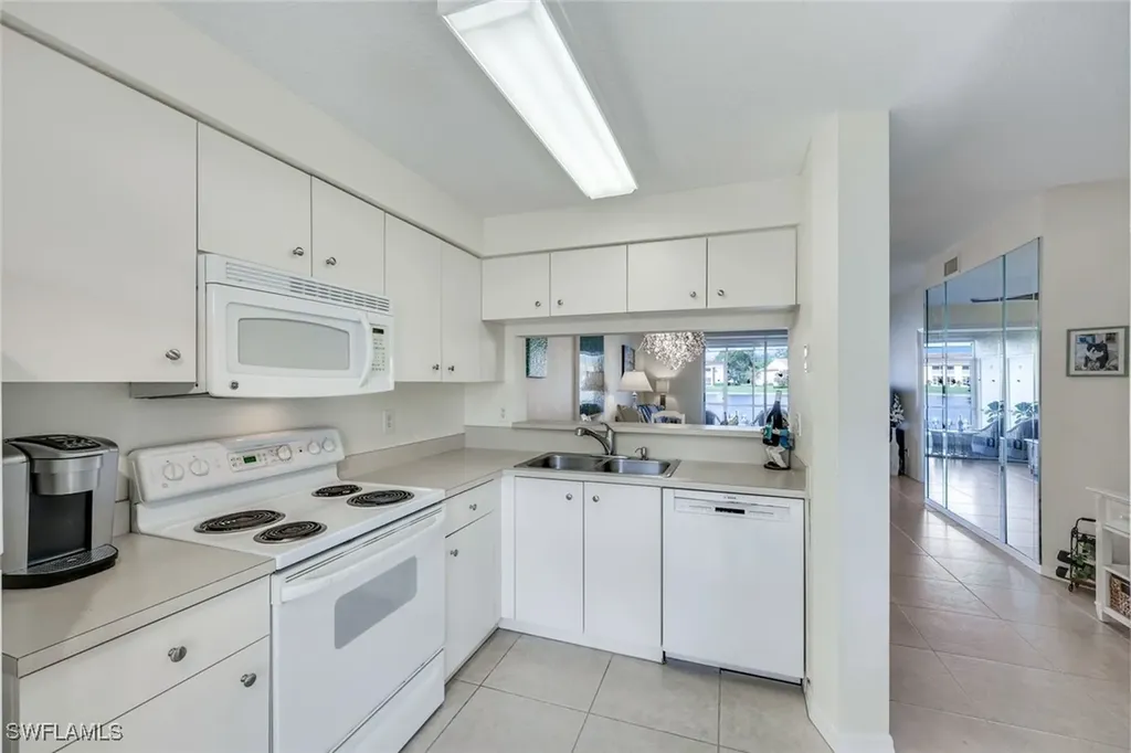 6920 Huntington Lakes Circle Naples FL 34119