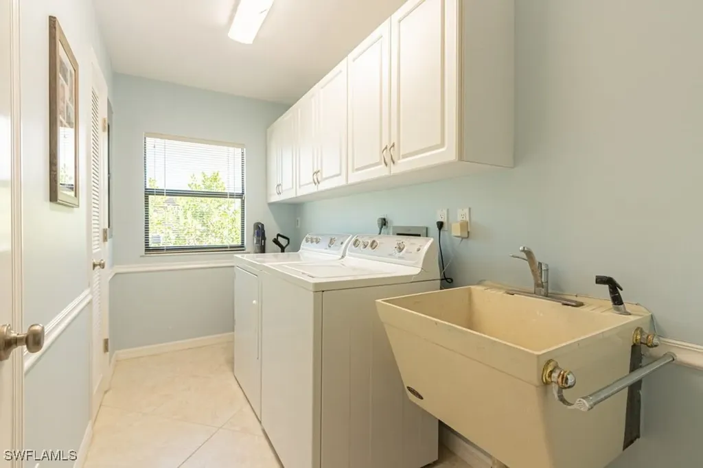 1323 Claret Court Fort Myers FL 33919